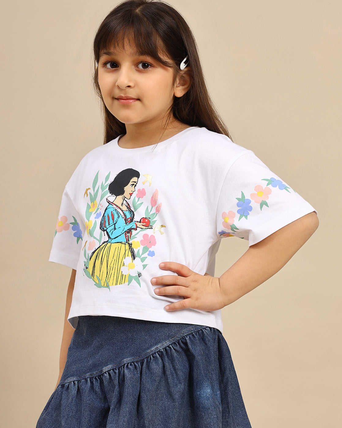 Snow White  Printed Boxy Fit Tshirt For Girls